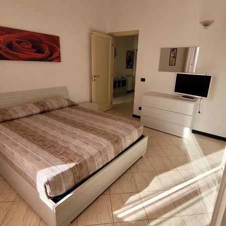 Bacio Del Sole Appartement Vado Ligure Buitenkant foto